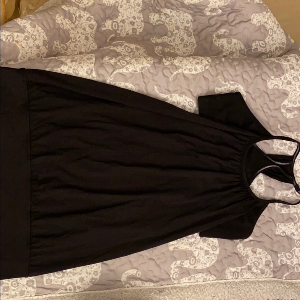 Black lululemon workout top